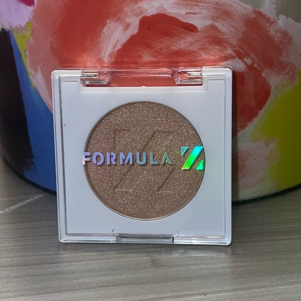 🔴 3/$18 5/$25 Formula Z Cosmetics Mini Highlighter in Mega Yacht, 2g